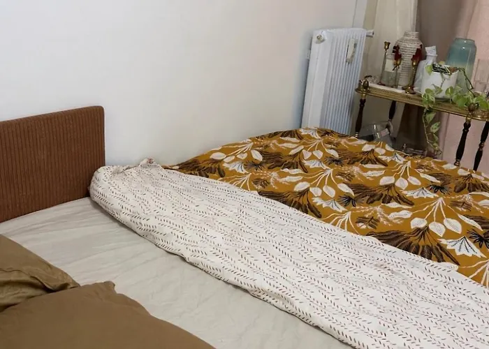 Eglise Russe Apartment